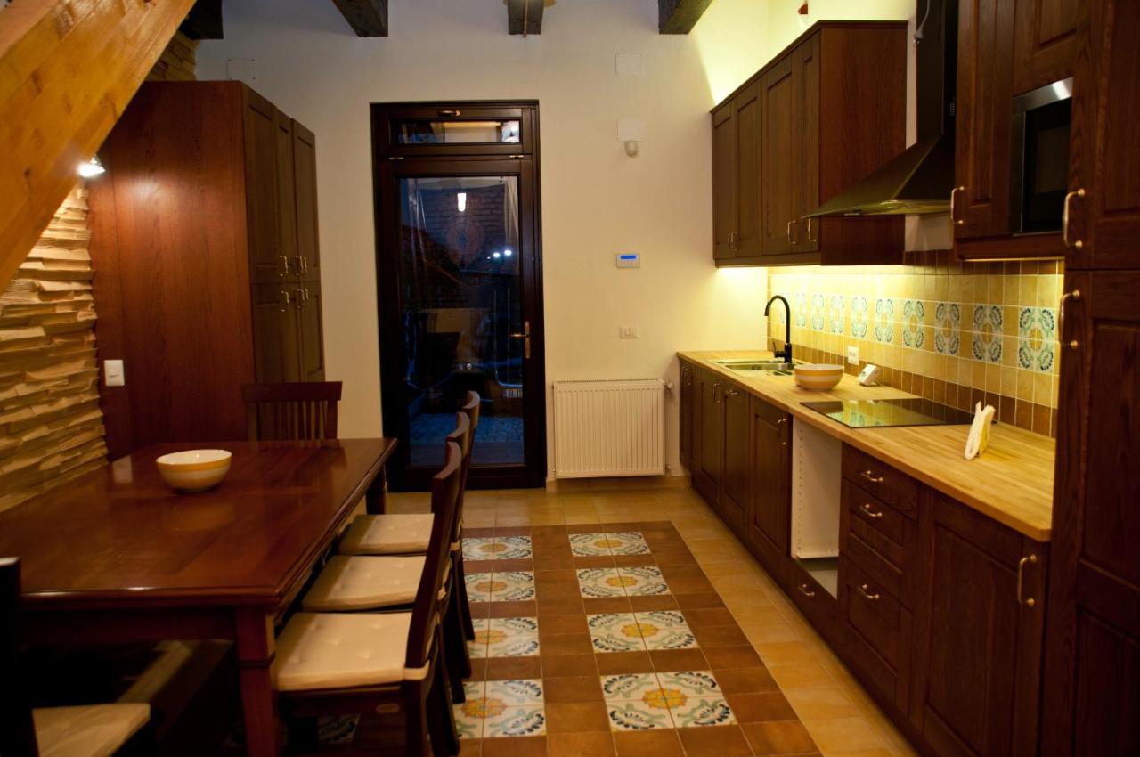 Arina Apartments Brasov Luaran gambar